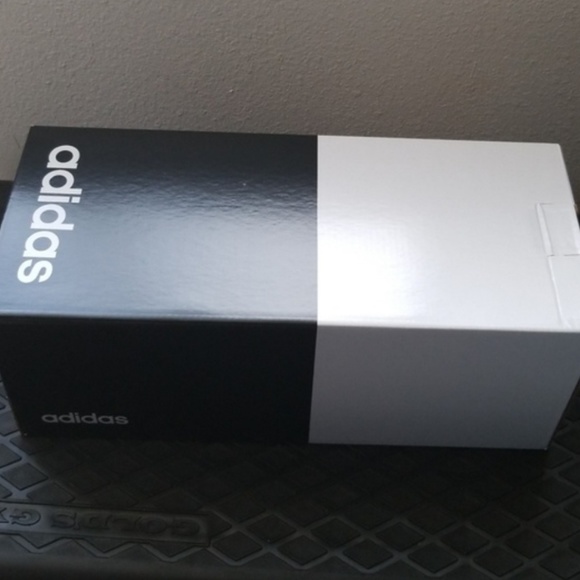 Adidas Men's Slides Size 10 - Picture 6 of 8